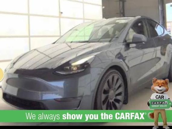 TESLA MODEL Y 2021 5YJYGDEF6MF251812 image